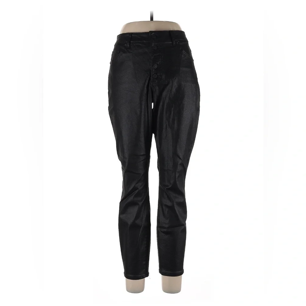 Express Shiny Black Button-Detail Pants coated faux leather look curvy - Picture 4 of 9
